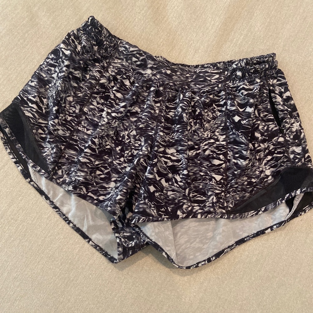 Lululemon Hotty Hot Shorts